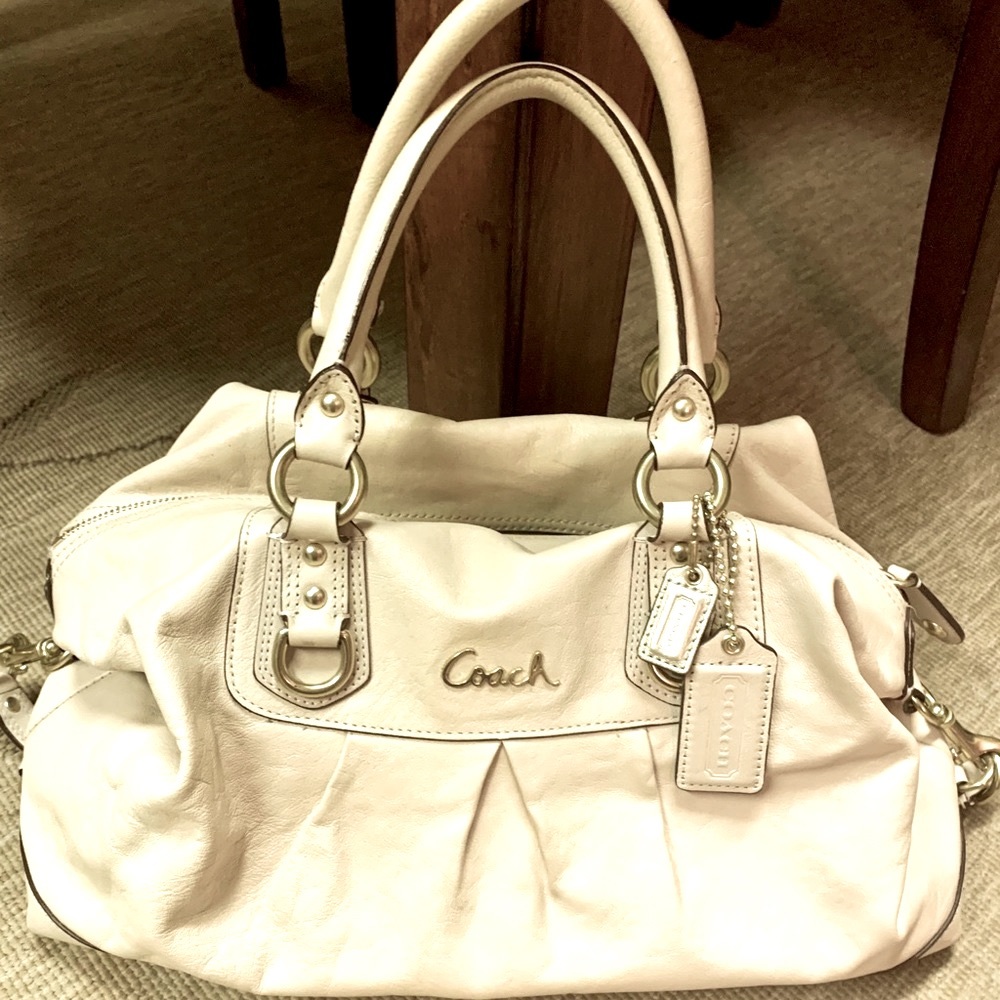 5*- COACH Large F15447
